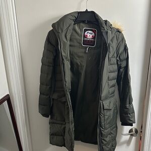 Woman’s Olive Puffer Coat